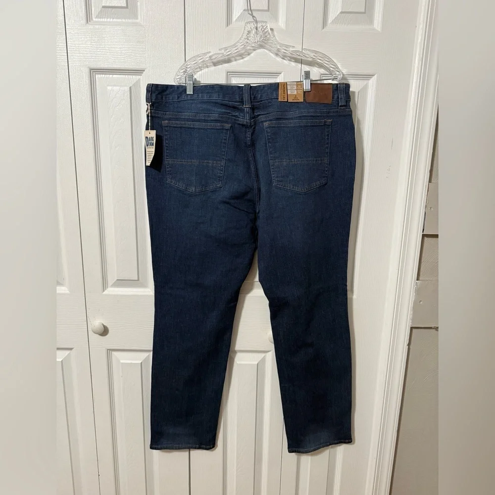 Prana Men's NWT Dark Wash Tapered Leg Hillgard Slim Jean size 40 x 30